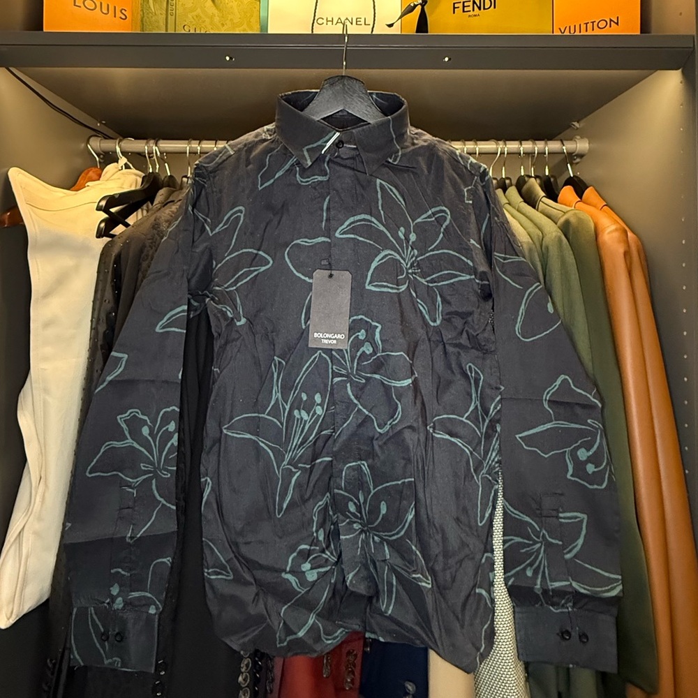 NWT Men’s BOLONGARO TREVOR Button-Down Shirt
